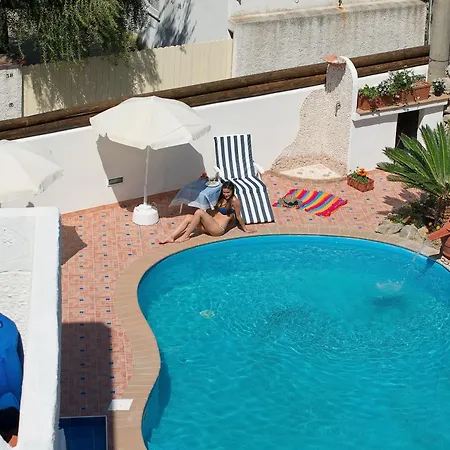 Hotel Iris 3*