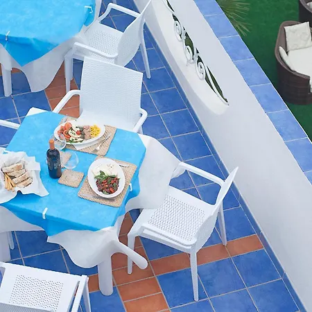 Hotel Iris