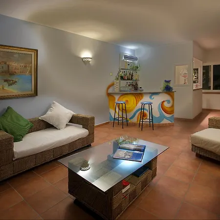 Hotel Iris